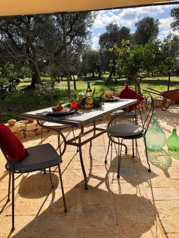 Chateaux Des Trulli San Michele Salentino Εξωτερικό φωτογραφία